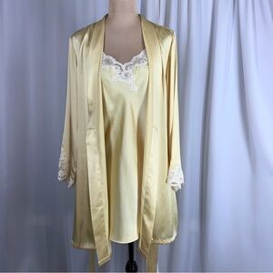 Vtg Jones New York Satin Yellow Chemise & Robe Set Sz M Lace Fem Coquette EUC